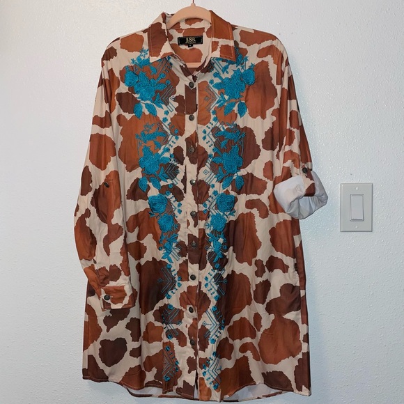 L&B Dresses & Skirts - Cowhide Embroidered Dress